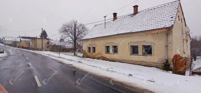 Eladó családi ház, Lovásziban 9 M Ft, 4 szobás