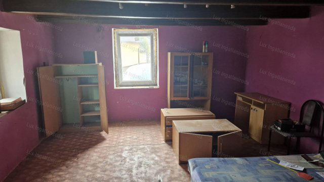 Eladó családi ház, Tokodon 20 M Ft, 1+1 szobás