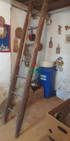Eladó családi ház, Gadányban 5.5 M Ft, 2 szobás