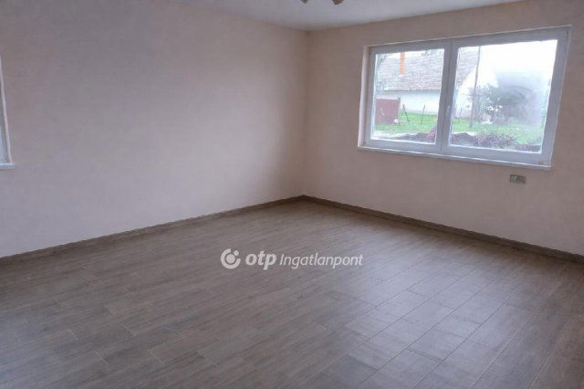 Eladó családi ház, Szabadegyházán 59.9 M Ft, 2+2 szobás