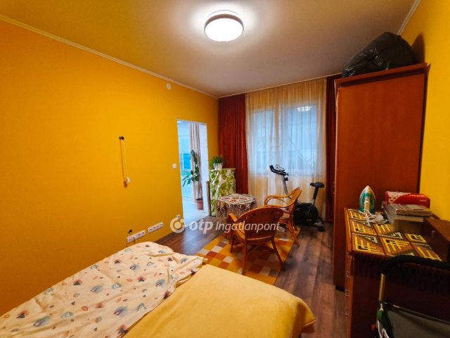 Eladó családi ház, Kiskunlacházán 59.9 M Ft, 4 szobás