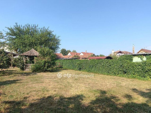 Eladó családi ház, Hajdúszoboszlón 119 M Ft, 10 szobás