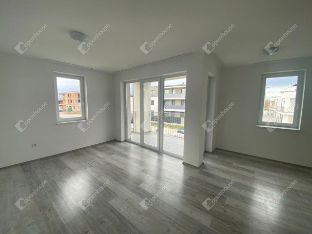 Eladó téglalakás, Győrött 69.9 M Ft, 3 szobás