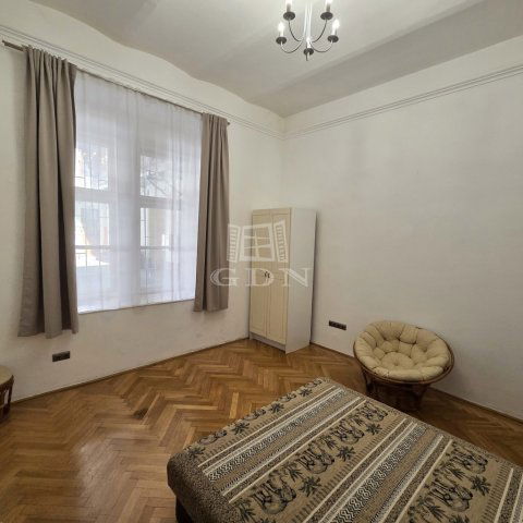 Kiadó téglalakás, albérlet, Budapesten, II. kerületben