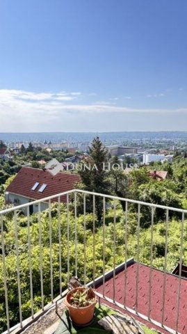 Eladó téglalakás, Pécsett 82.5 M Ft, 4 szobás
