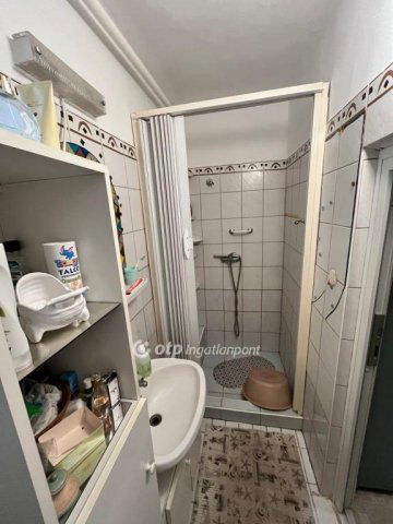 Eladó családi ház, Adonyban 41 M Ft, 2 szobás