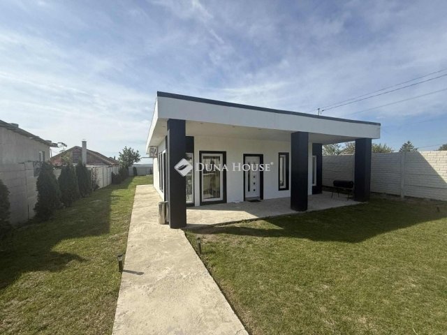 Eladó családi ház, Érden 62.9 M Ft, 3 szobás