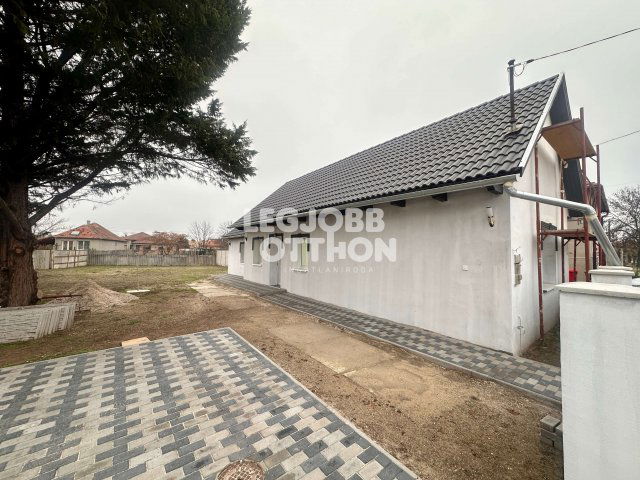 Eladó családi ház, Abonyban 38.5 M Ft, 2 szobás