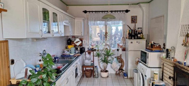 Eladó családi ház, Budapesten, II. kerületben 180 M Ft, 3 szobás