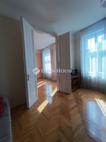 Eladó téglalakás, Budapesten, XIV. kerületben 120 M Ft, 4 szobás