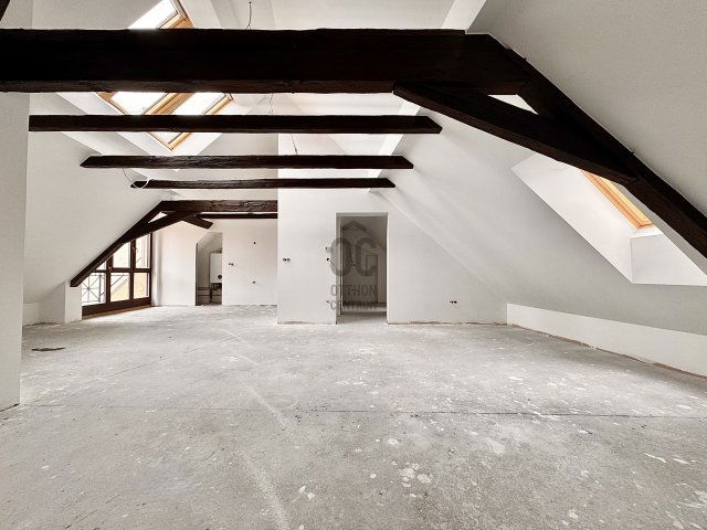 Eladó téglalakás, Győrött 109.9 M Ft, 3 szobás