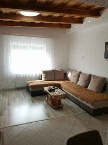 Eladó családi ház, Veszprémben 105 M Ft, 2+1 szobás