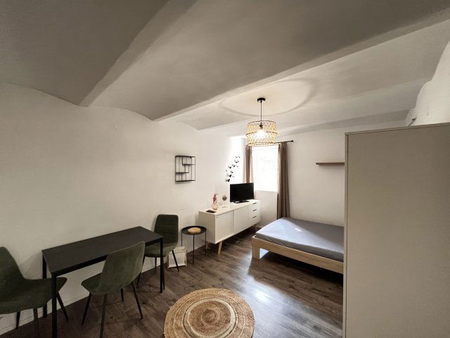 Eladó téglalakás, Kaposváron, Dózsa György utcában 20.9 M Ft