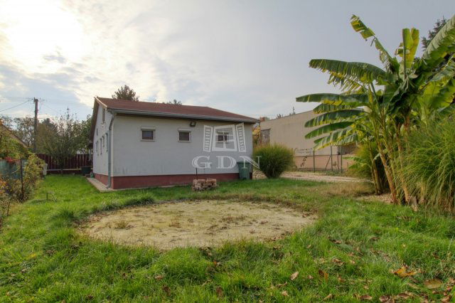 Eladó nyaraló, Velencén 53.5 M Ft, 2+2 szobás