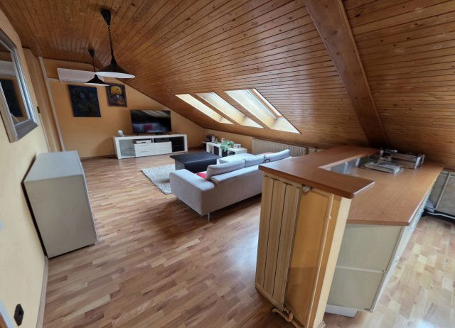 Eladó téglalakás, Székesfehérvárott 71.99 M Ft, 3 szobás