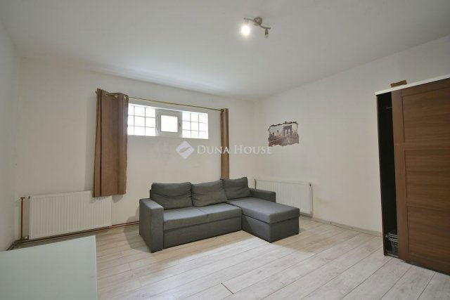 Eladó családi ház, Monoron 29.9 M Ft, 2 szobás