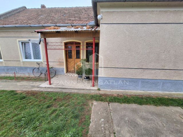 Eladó családi ház, Dabronyon 17.1 M Ft, 3 szobás