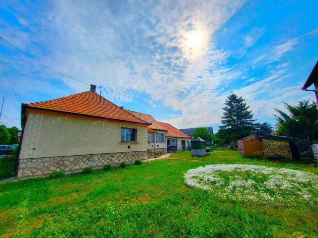 Eladó családi ház, Győrött 55 M Ft, 3 szobás