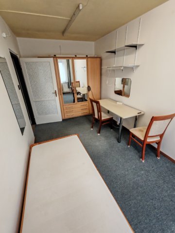 Eladó panellakás, Szegeden, Szilléri soron 59.9 M Ft, 2+2 szobás