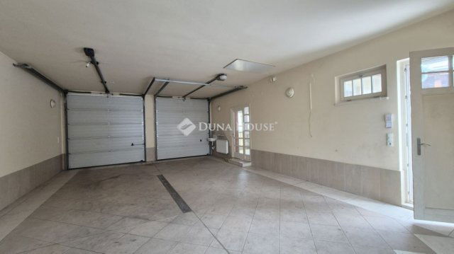 Kiadó családi ház, albérlet, Kecskeméten 420 E Ft / hó