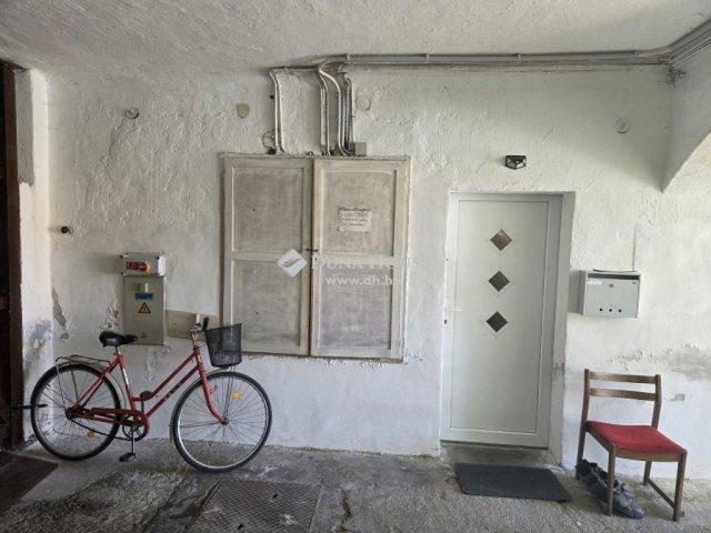 Eladó téglalakás, Kőszegen 28 M Ft, 2 szobás