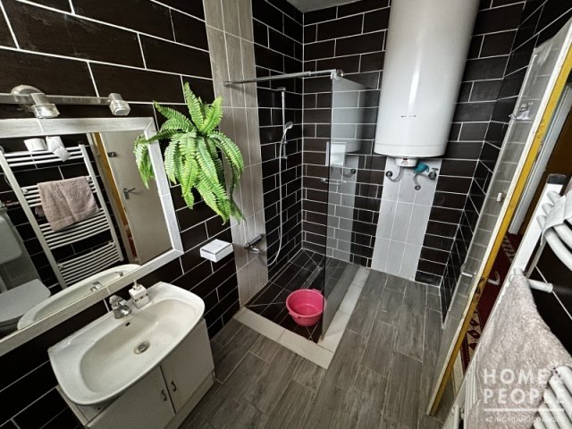 Eladó családi ház, Szegeden 125 M Ft, 5 szobás