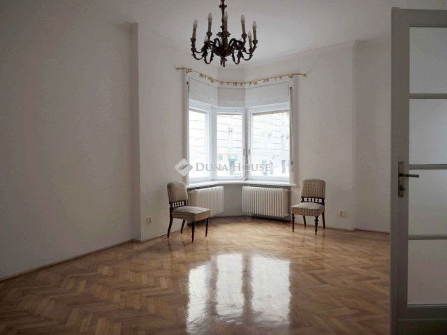 Kiadó téglalakás, albérlet, Budapesten, V. kerületben, 2 szobás