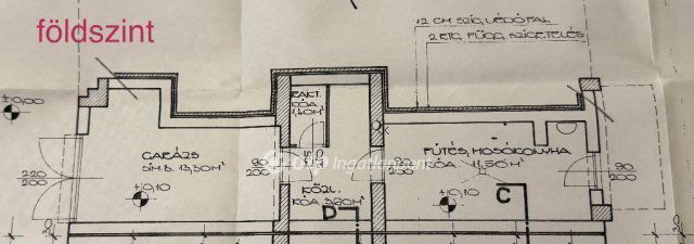 Eladó családi ház, Szegeden 239 M Ft, 8 szobás