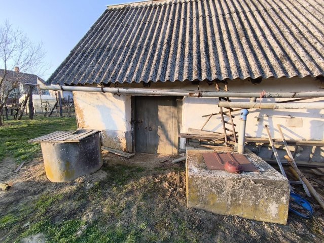 Eladó nyaraló, Galambokon 5.8 M Ft, 2 szobás