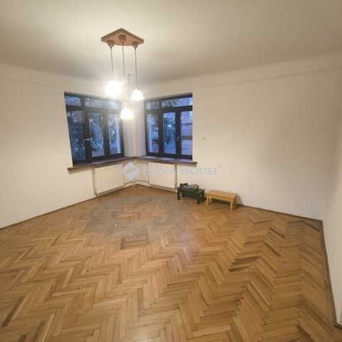 Eladó családi ház, Leányfaluban 142 M Ft, 3 szobás