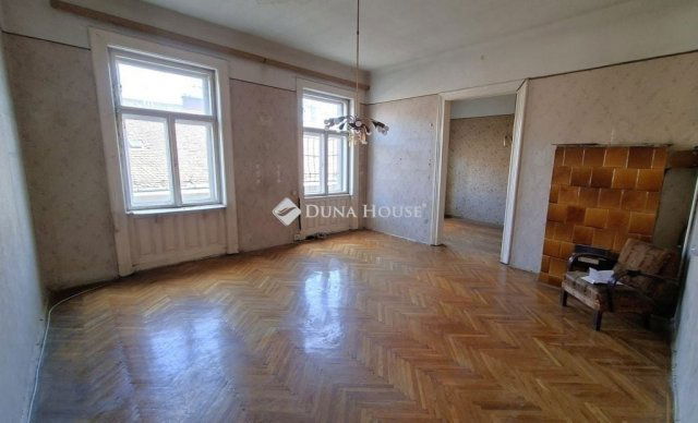 Eladó téglalakás, Budapesten, VII. kerületben 75.75 M Ft