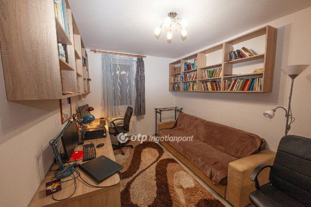 Eladó téglalakás, Budapesten, XIV. kerületben 109 M Ft, 3 szobás