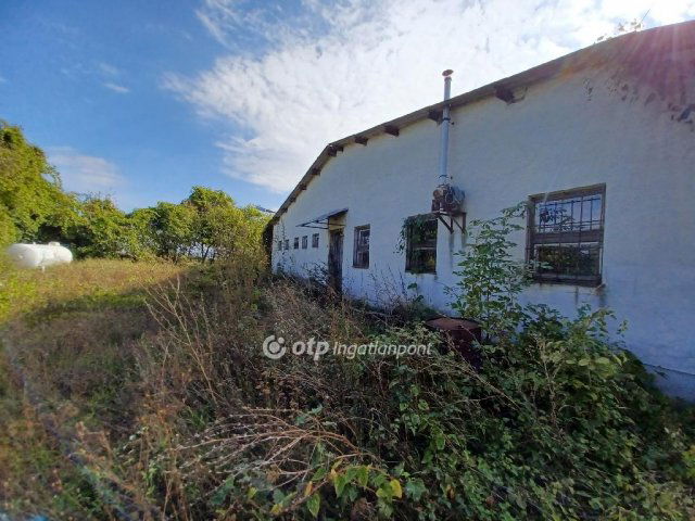 Eladó ipari ingatlan, Andornaktályán 115 M Ft