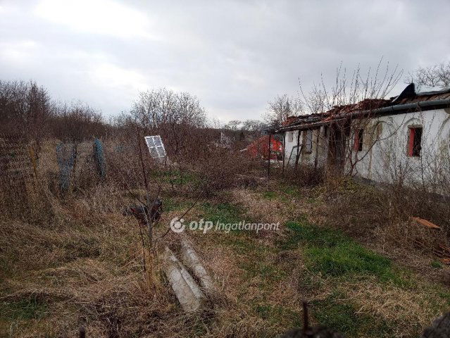 Eladó családi ház, Kocsolán 2.5 M Ft, 2 szobás