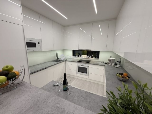 Eladó ikerház, Mogyoródon 198.75 M Ft, 4 szobás