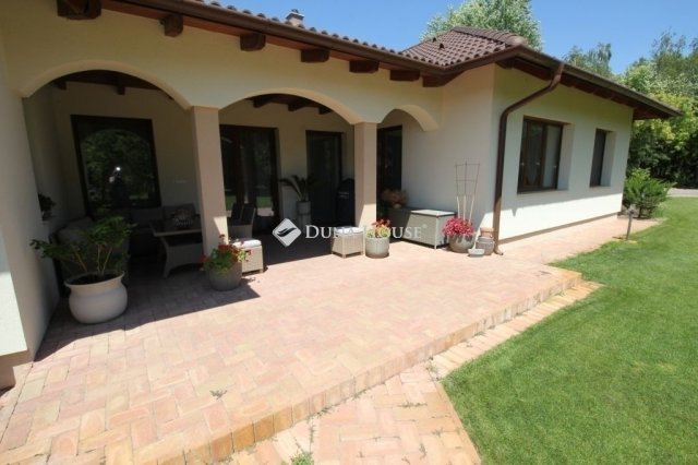 Eladó családi ház, Kecskeméten 219 M Ft, 1 szobás