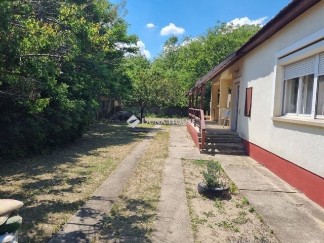Eladó családi ház, Szigethalmon 70.9 M Ft, 3 szobás
