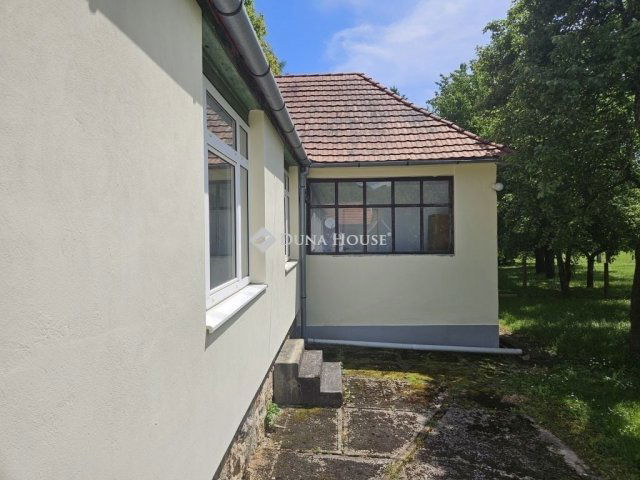 Eladó családi ház, Fekeden 36.5 M Ft, 4 szobás