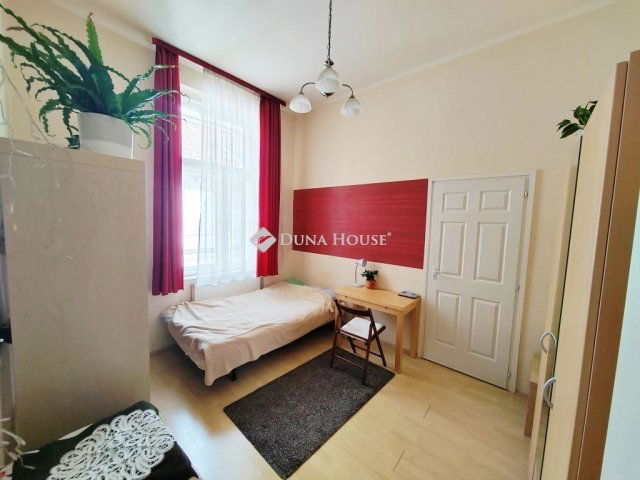 Eladó téglalakás, Budapesten, VIII. kerületben 126.75 M Ft