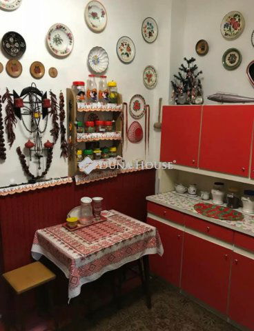 Eladó téglalakás, Tésen 10 M Ft, 1 szobás