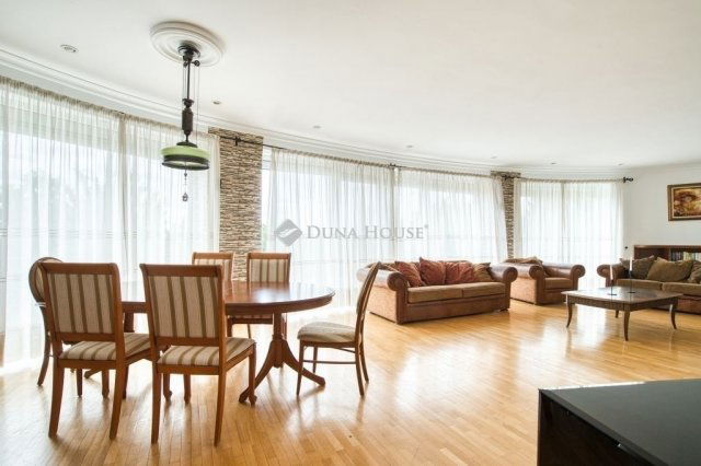 Eladó családi ház, Budaörsön 445 M Ft, 6 szobás