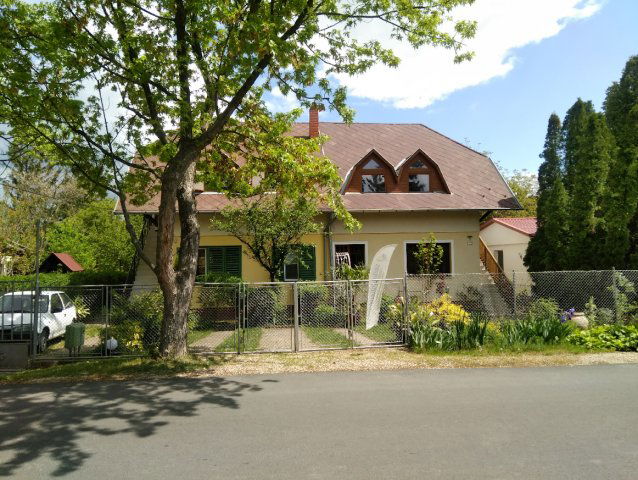 Eladó ikerház, Balatongyörökön 199 M Ft, 8 szobás