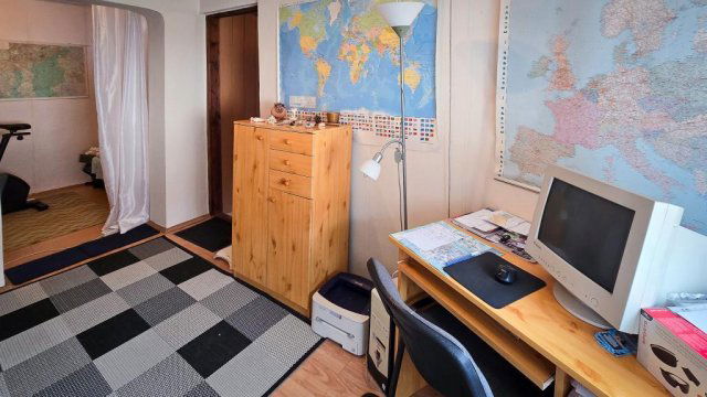 Eladó családi ház, Dunaharasztin 108.99 M Ft, 7 szobás