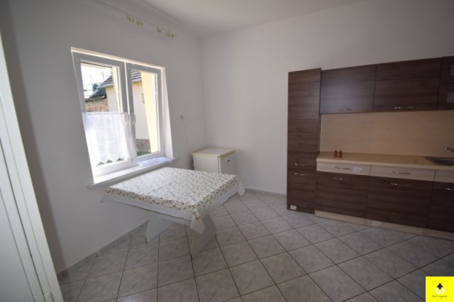 Kiadó családi ház, albérlet, Bükön 150 E Ft / hó, 2 szobás