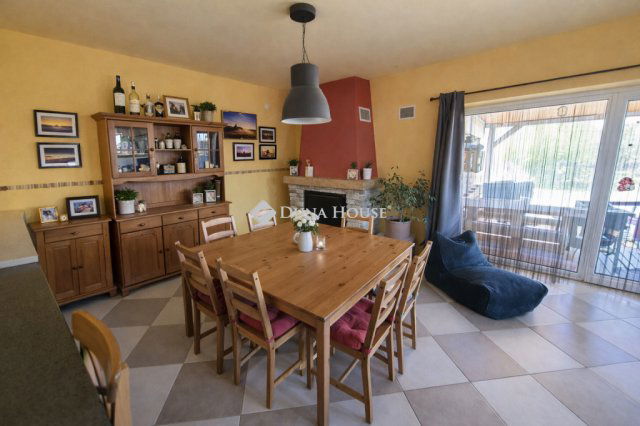 Eladó családi ház, Gödön 158 M Ft, 5 szobás