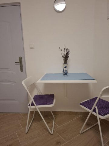 Kiadó téglalakás, albérlet, VIII. kerületben, Koszorú utcában