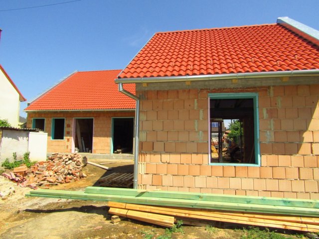 Eladó családi ház, Szigetváron 112.9 M Ft, 4 szobás