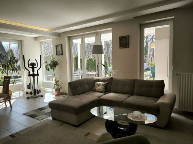 Eladó családi ház, Győrött, Hortenzia utcában 98 M Ft