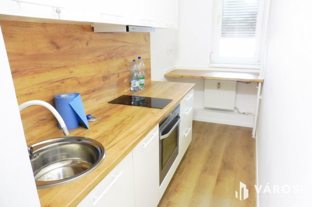 Kiadó téglalakás, albérlet, Szegeden 220 E Ft / hó, 1+1 szobás