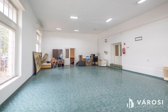 Eladó családi ház, Hódmezővásárhelyen 85 M Ft, 7 szobás